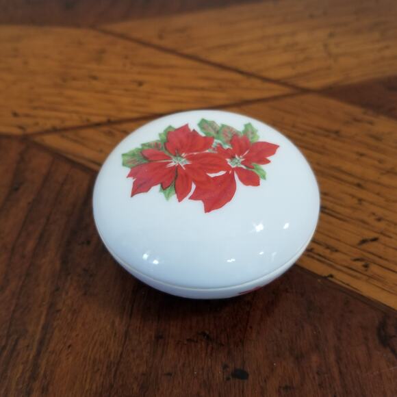 Porcelain collectors box exclusively for Lilian Vernon - Picture 9 of 11